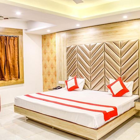 The Eleganza Hotel Jhajra Ngoại thất bức ảnh
