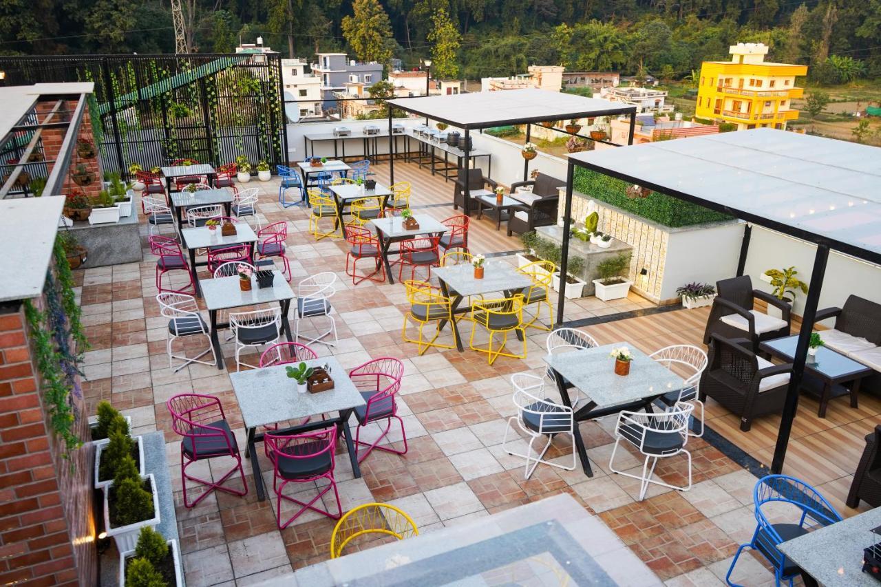 The Eleganza Hotel Jhajra Ngoại thất bức ảnh