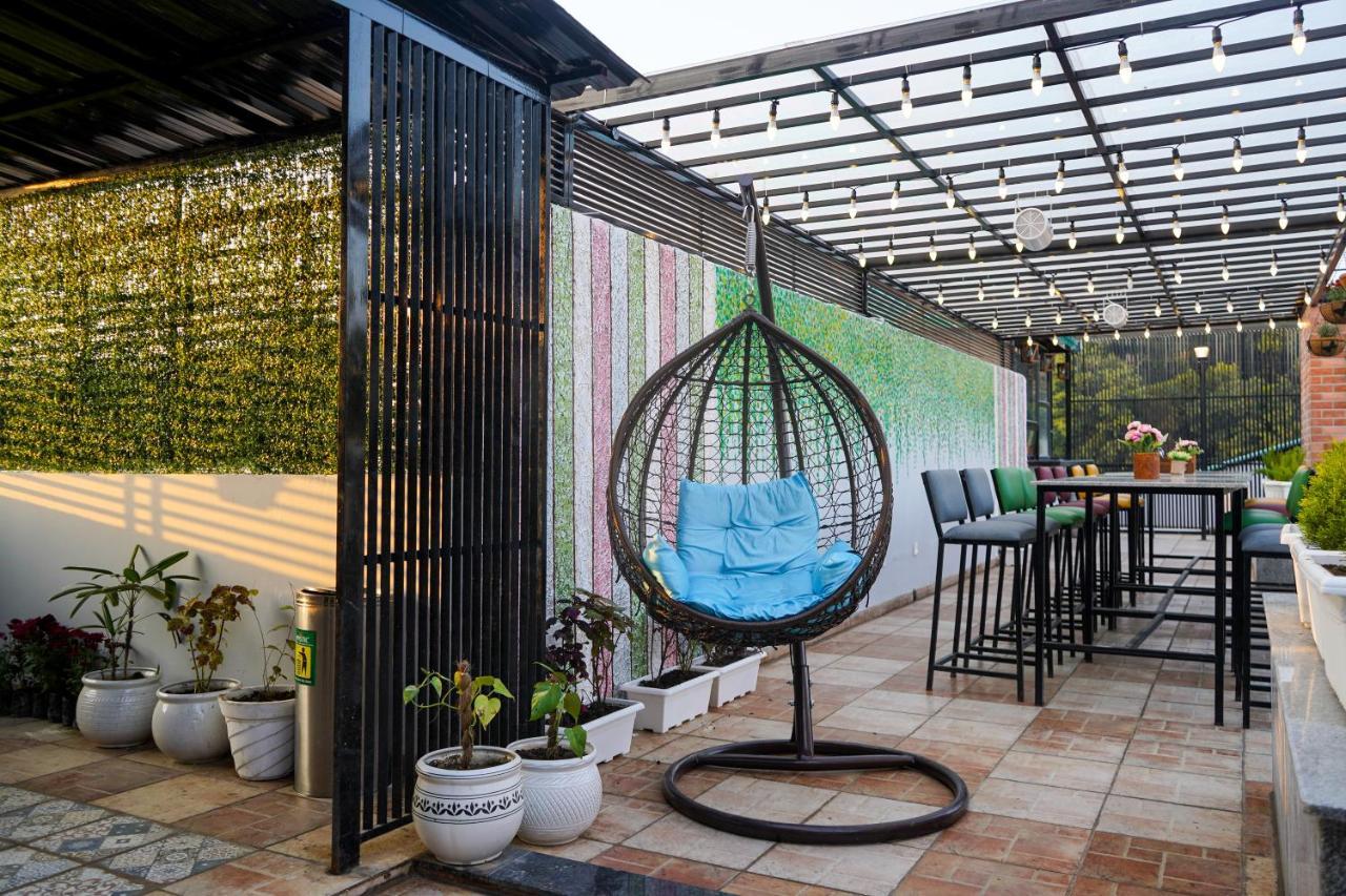 The Eleganza Hotel Jhajra Ngoại thất bức ảnh