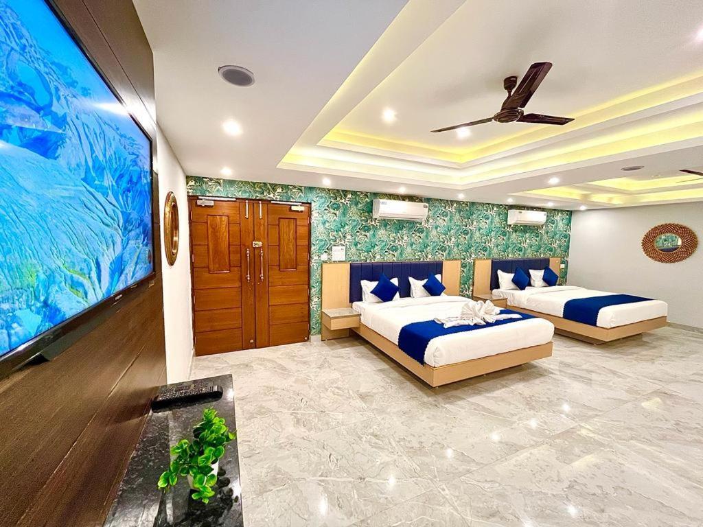 The Eleganza Hotel Jhajra Ngoại thất bức ảnh